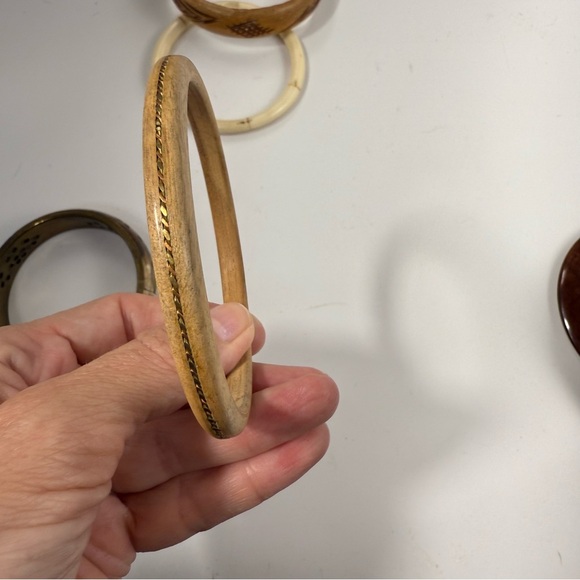 4 vintage bangle bracelets neutral earth tones, perfect for stacking - Picture 3 of 5